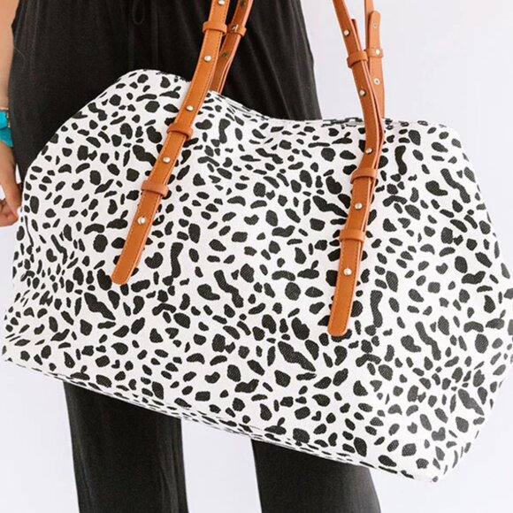 Street Level Canvas Leopard Tote In Ivory - Picture 2 of 10